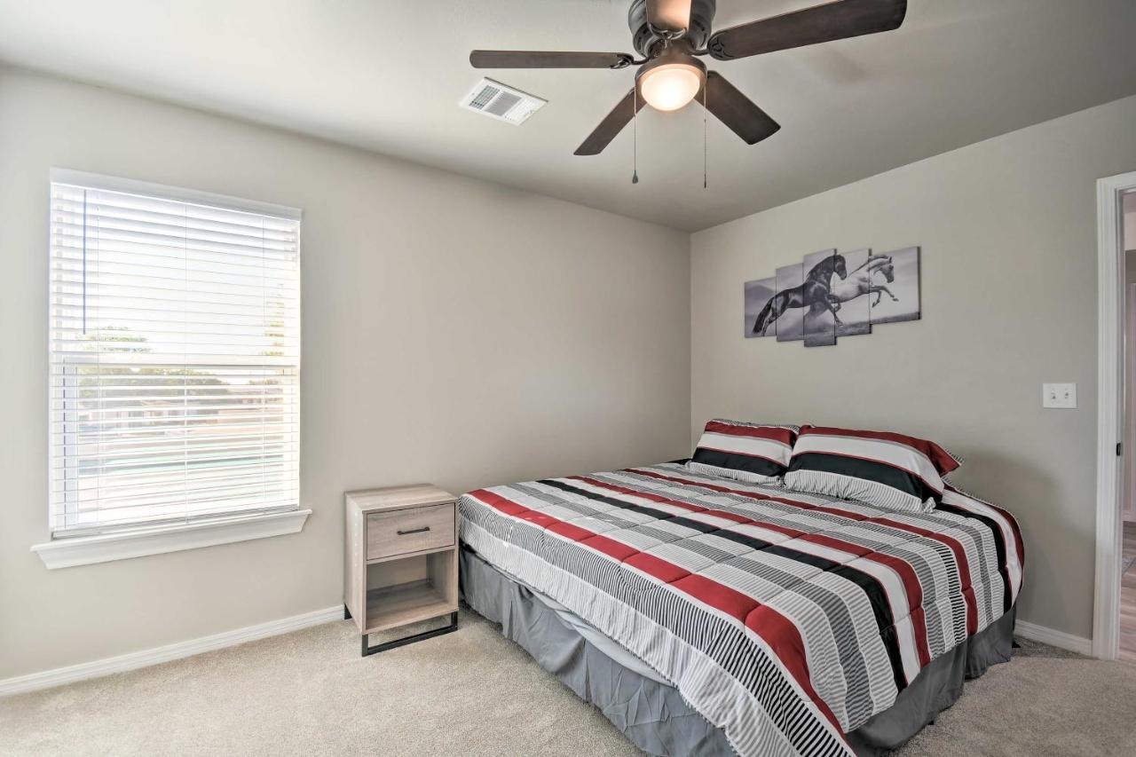 Bright Amarillo Townhome Near Parks And Town! Luaran gambar