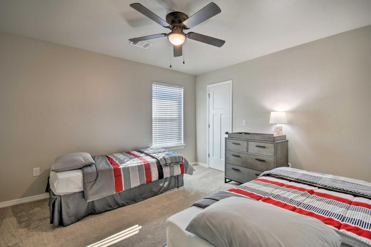 Bright Amarillo Townhome Near Parks And Town! Luaran gambar